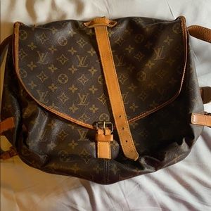 Vintage lv cross body messenger bag